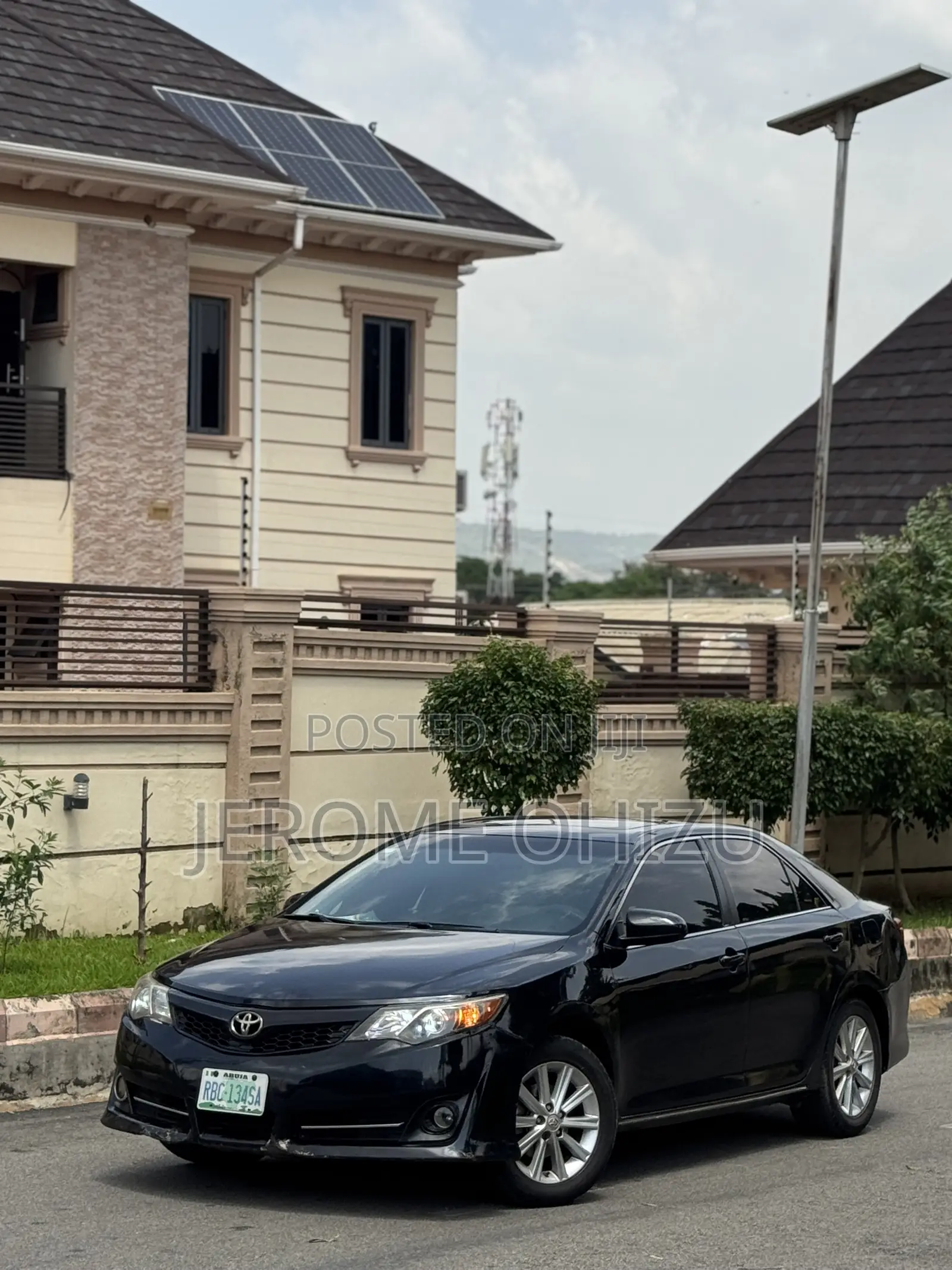 Toyota Camry XLE V6 4dr Sedan (3.5L 6cyl 6A) 2013 Black