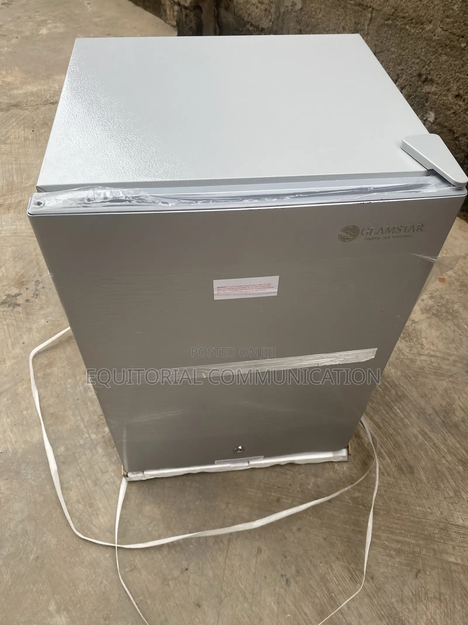 Glamstar 70L Refrigerator Model GFR-90S-E