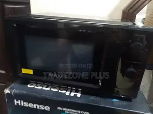 Get the Maxi MAXIMWO202LW Microwave for Your Kitchen