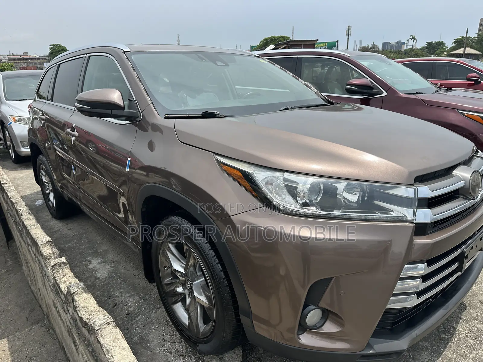 Toyota Highlander Limited Platinum 4x4 V6 (3.5L 6cyl 8A) 2018 Brown