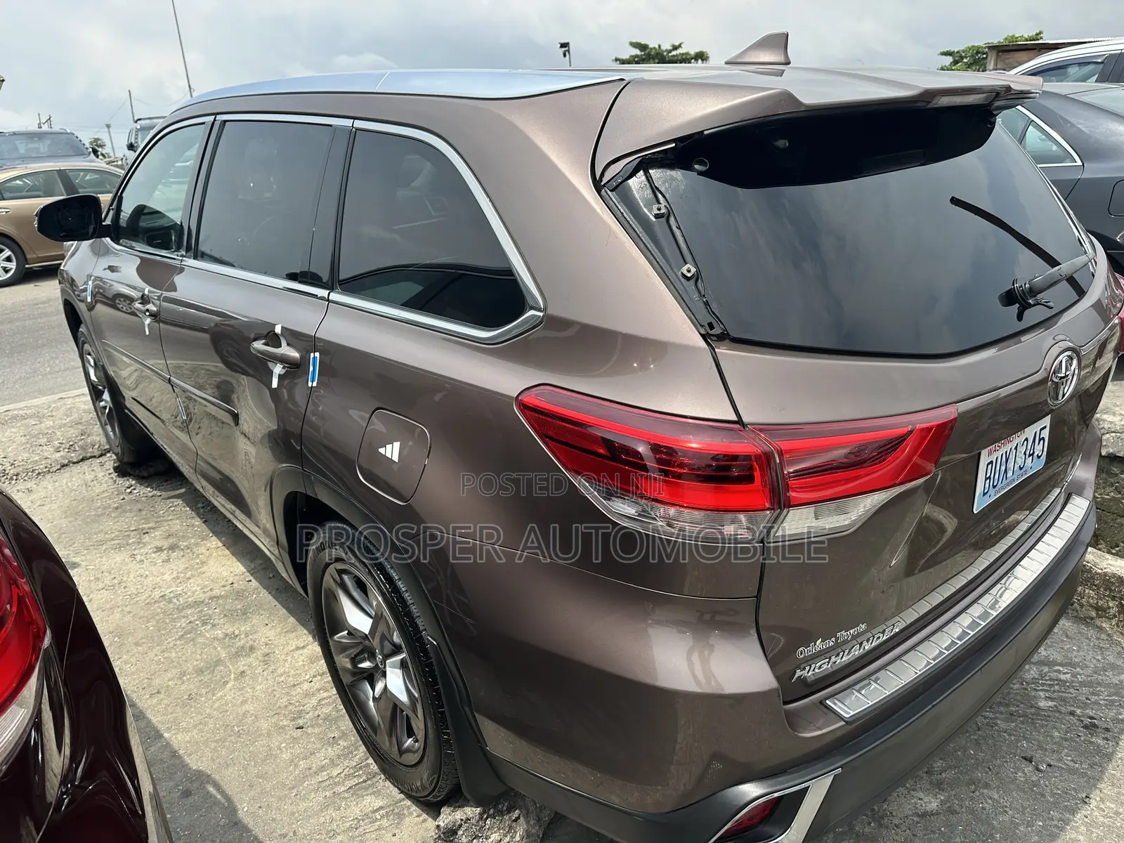 Toyota Highlander Limited Platinum 4x4 V6 (3.5L 6cyl 8A) 2018 Brown