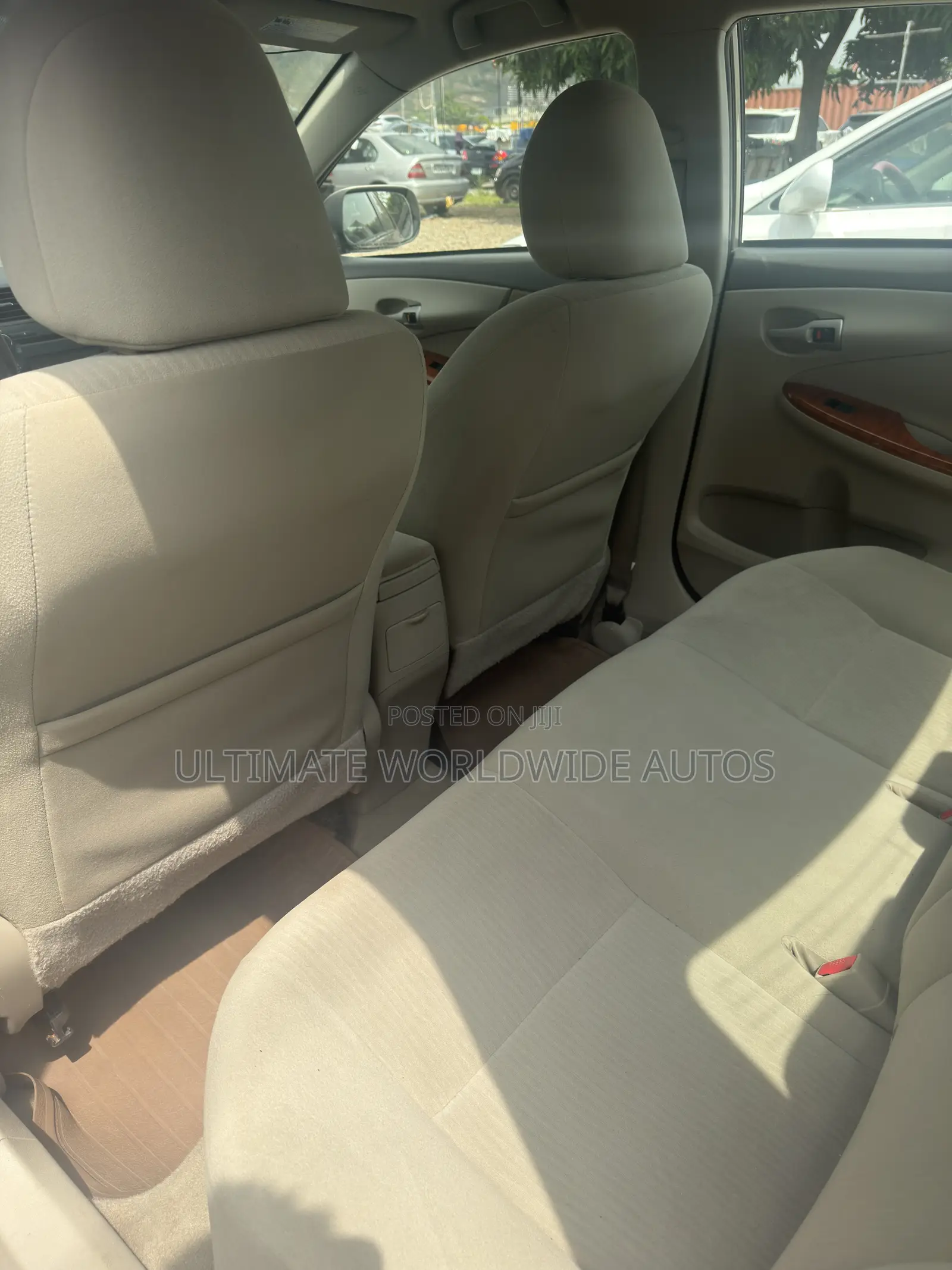 Toyota Corolla 2010 Gold