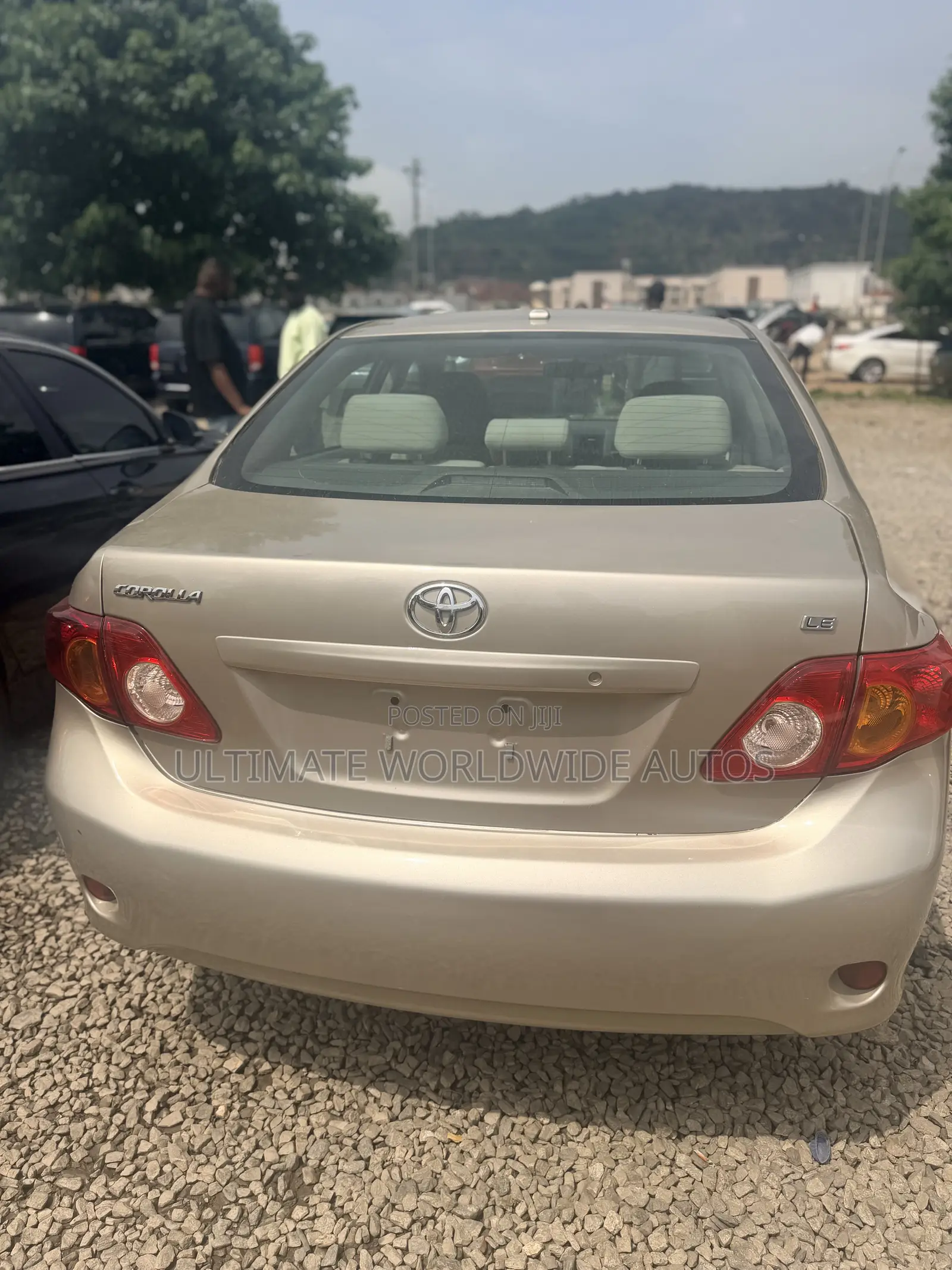 Toyota Corolla 2010 Gold