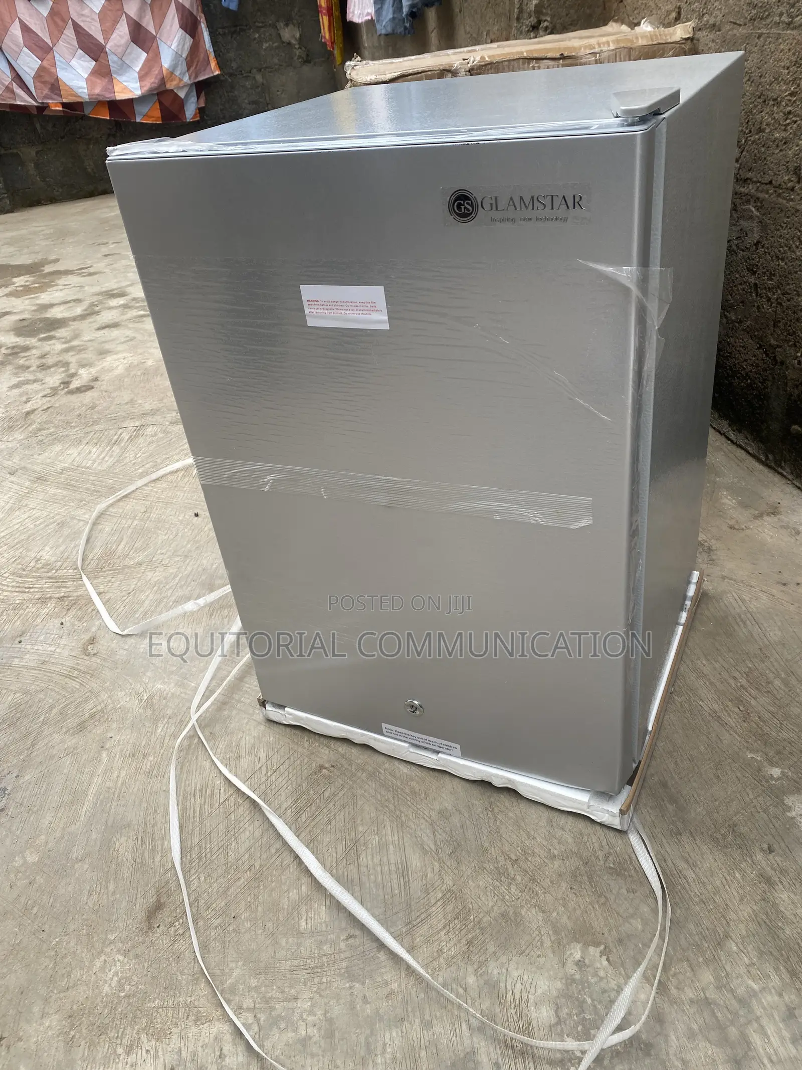 Glamstar GFR-90S-E Compact Cooling Fridge 70L