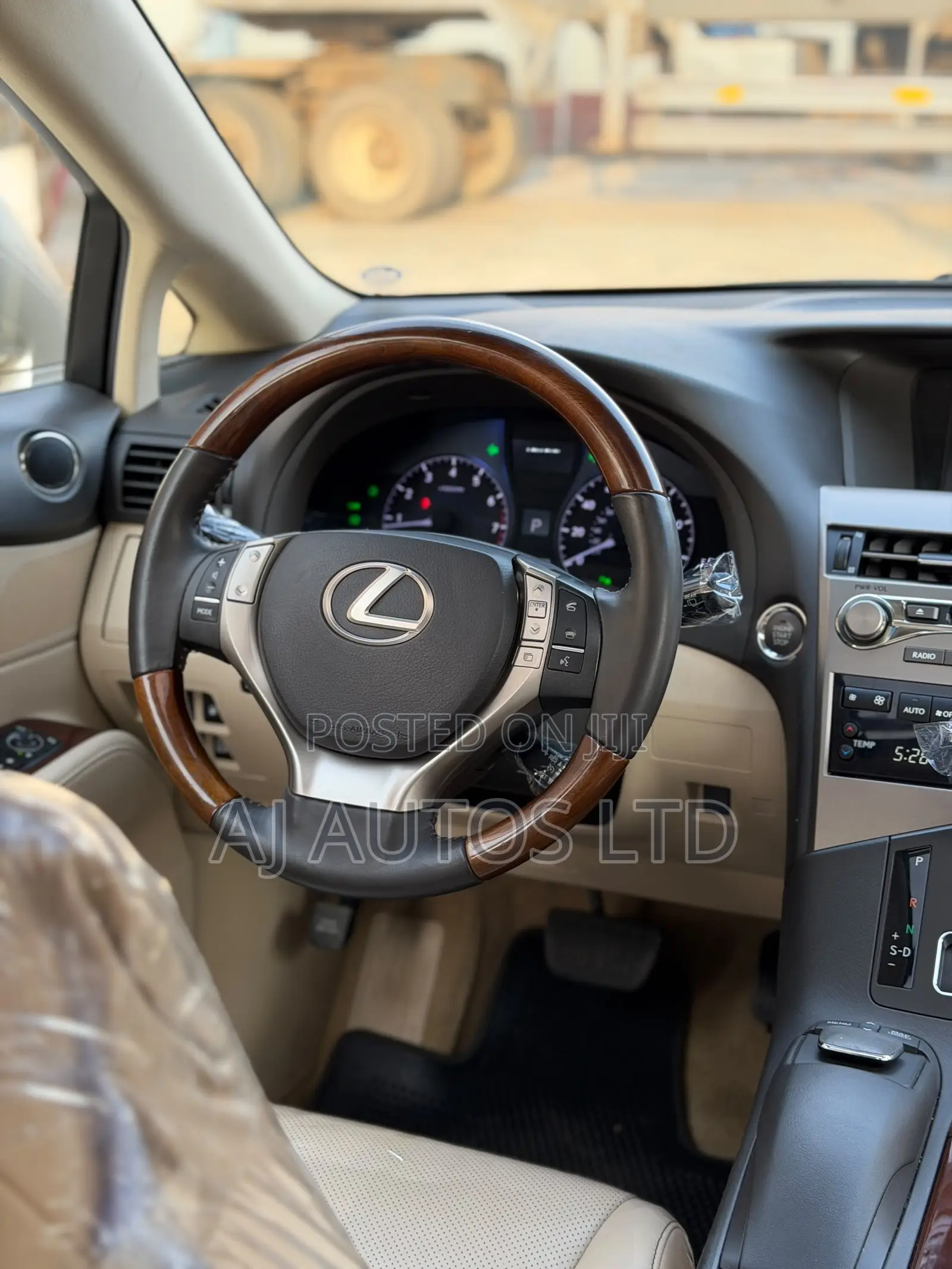 Lexus RX 350 FWD 2014 Gold
