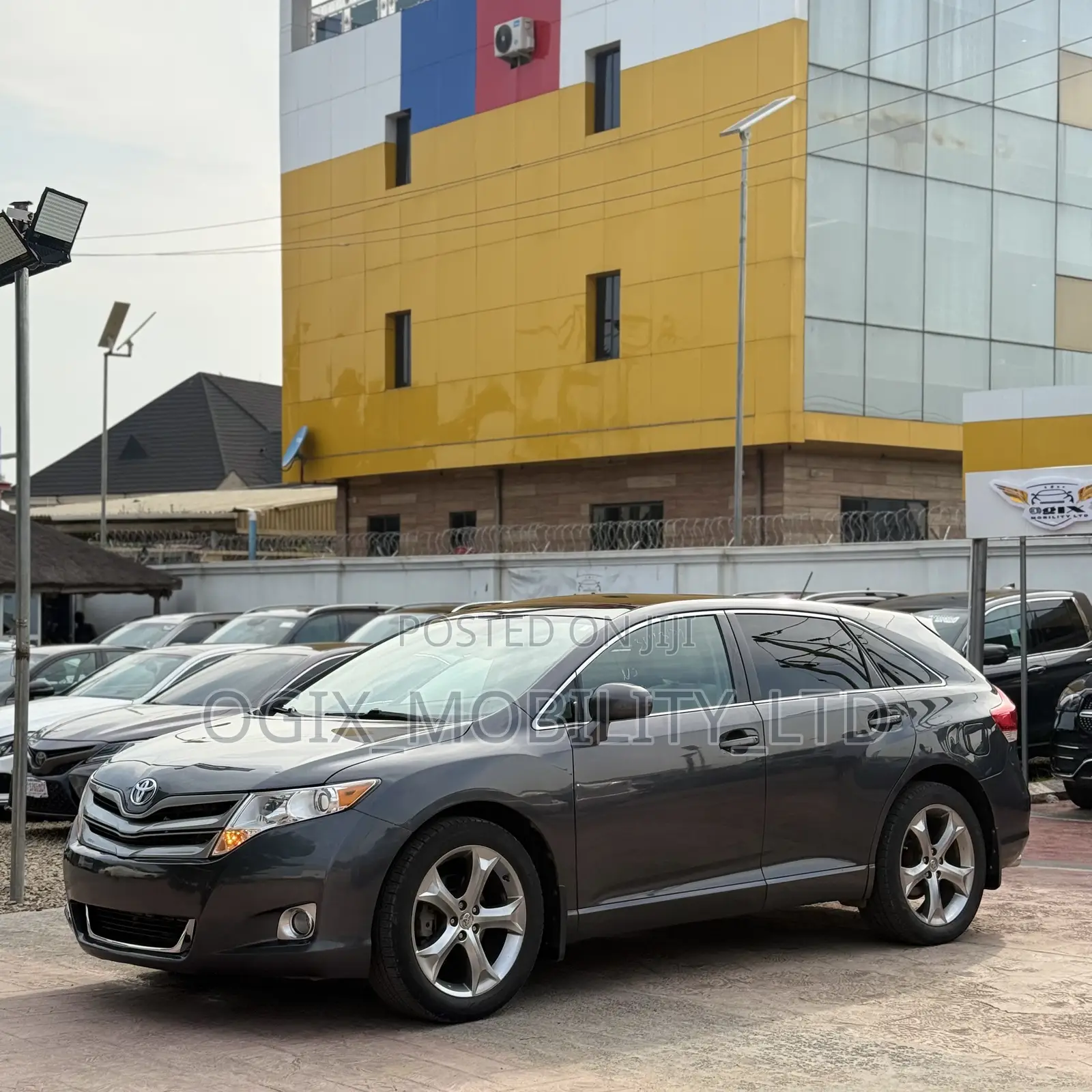 Toyota Venza V6 AWD 2010 Gray