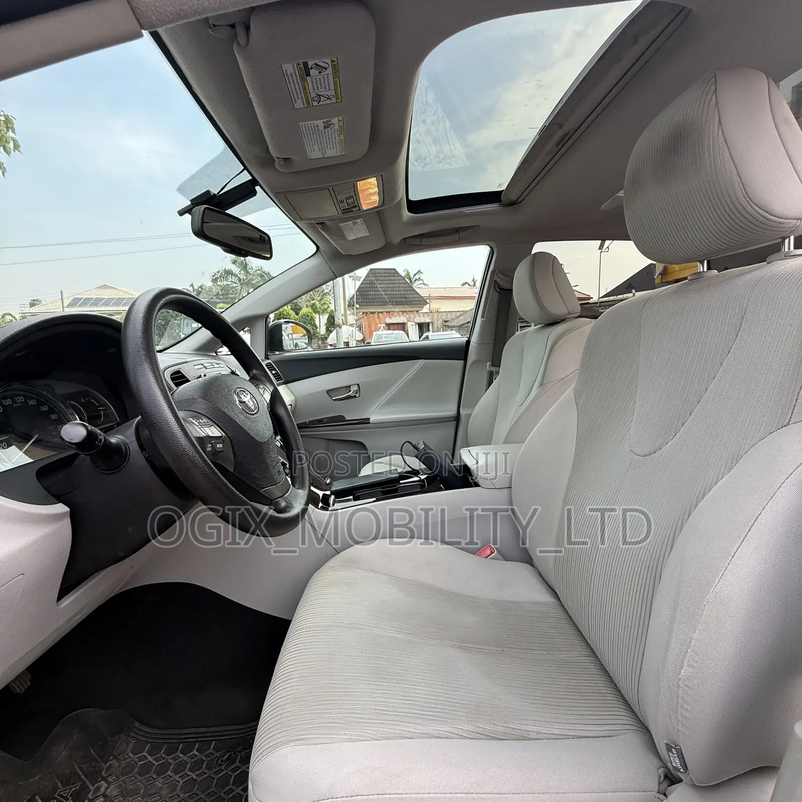 Toyota Venza V6 AWD 2010 Gray