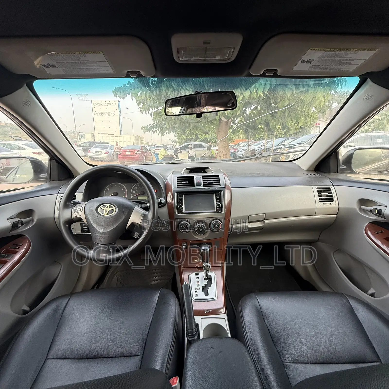 Toyota Corolla LE 4dr Sedan (1.8L 4cyl 4A) 2013 Black