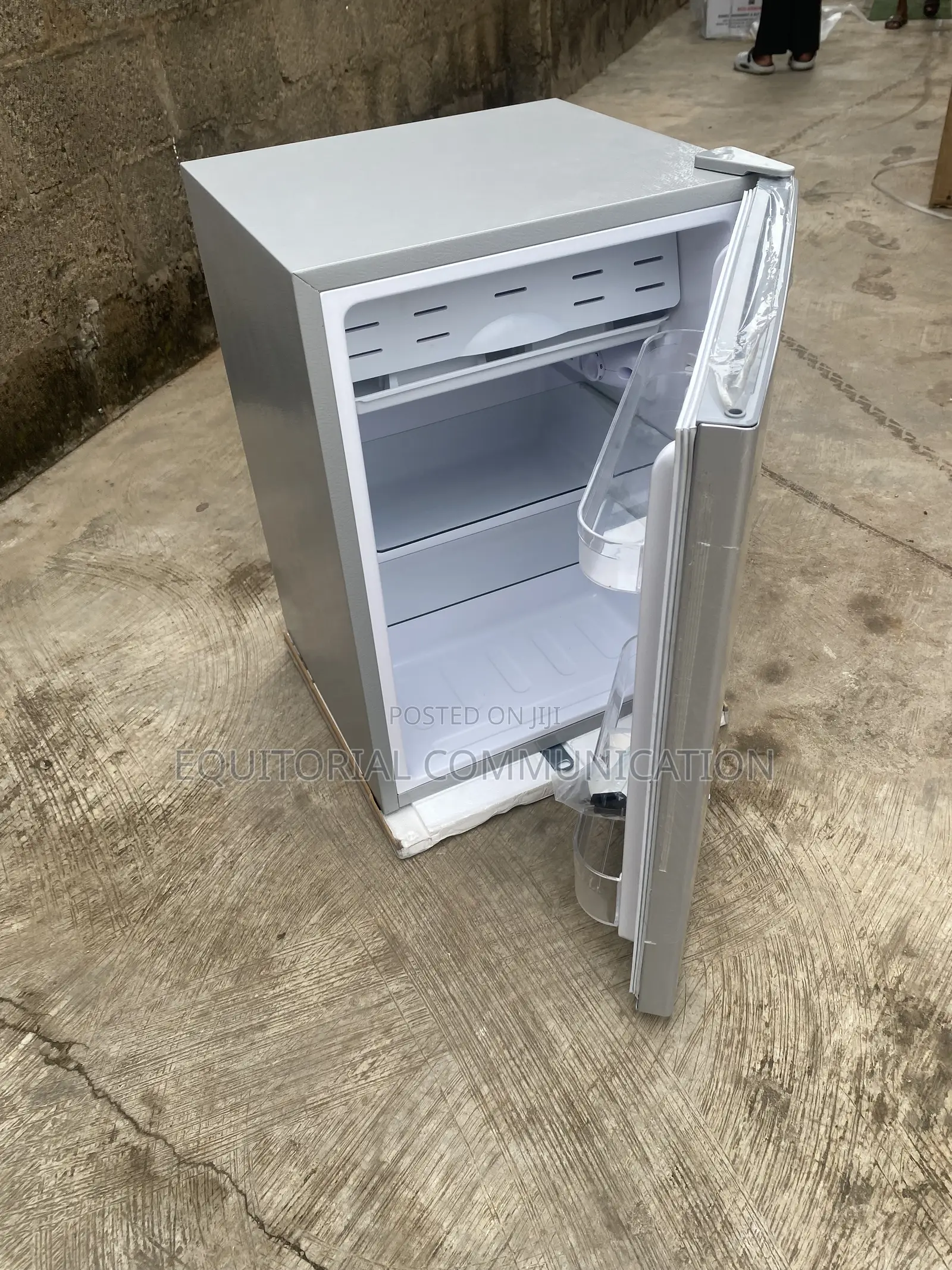 Glamstar 70L Personal Food Cooling Fridge