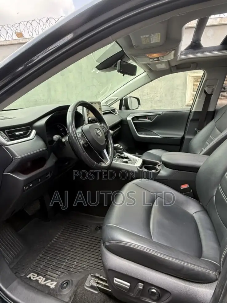 Toyota RAV4 Limited AWD 2019 Black