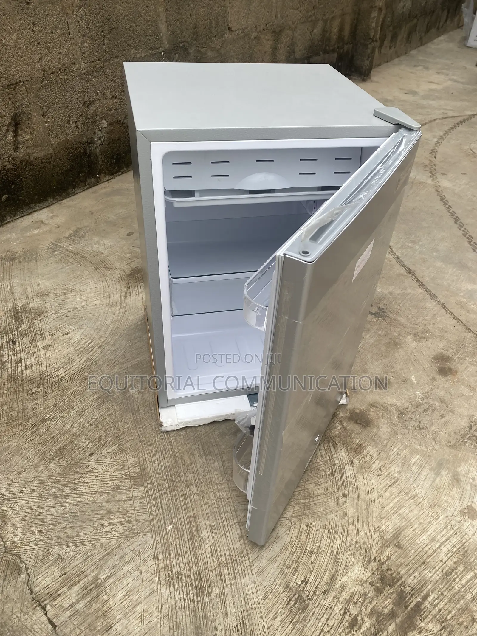 Glamstar GFR-90S-E Practical Storage Refrigerator 70L