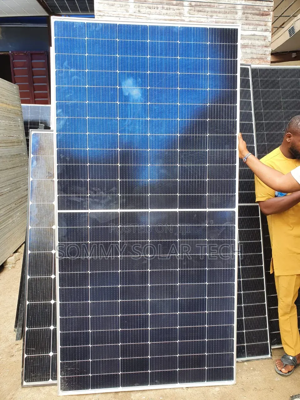 550watts 144cells Canadian Solar Panel