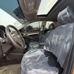 Toyota Matrix 2008 Gold