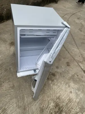 Glamstar 70L Space-Efficient Fridge Model GFR-90S-E