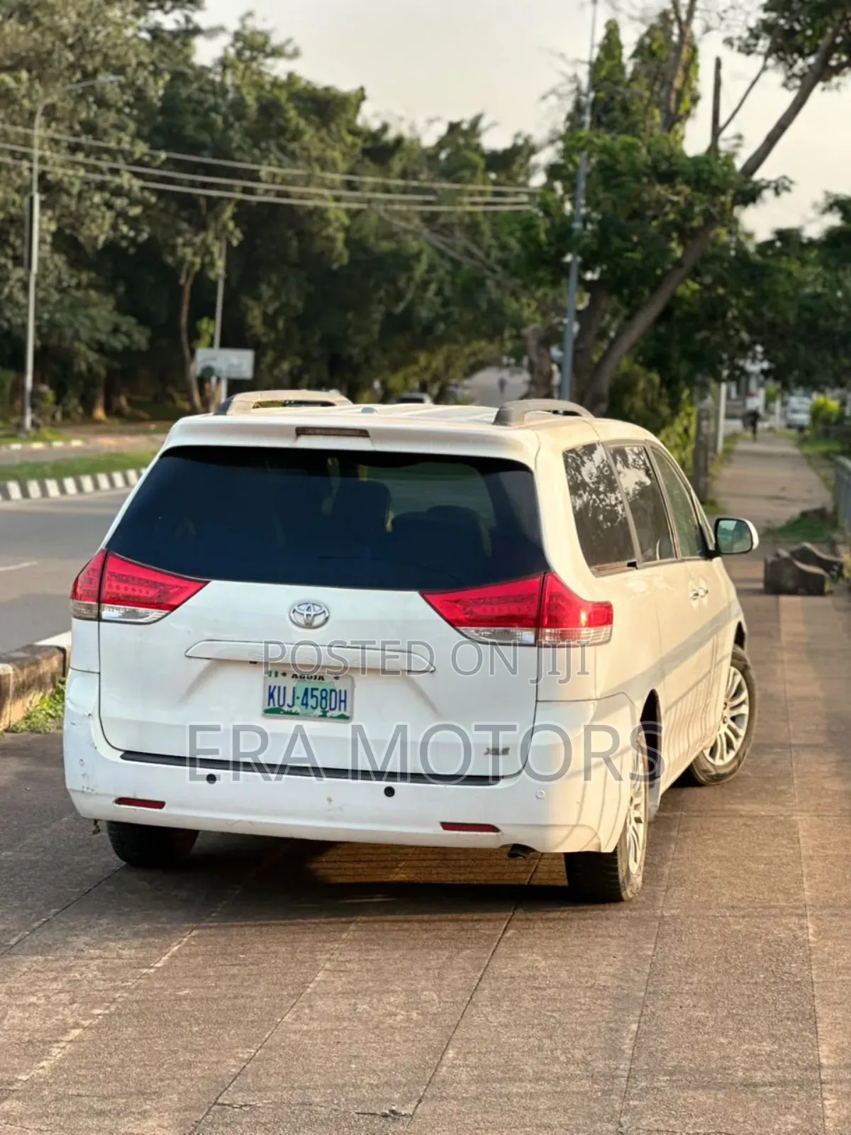Toyota Sienna 2014 White
