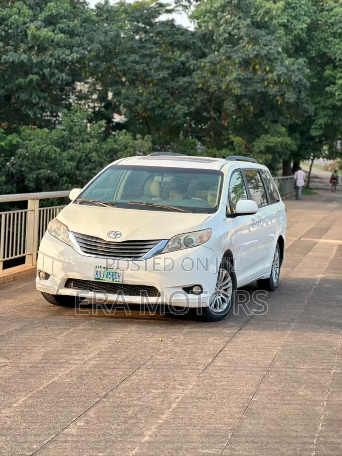 Toyota Sienna 2014 White