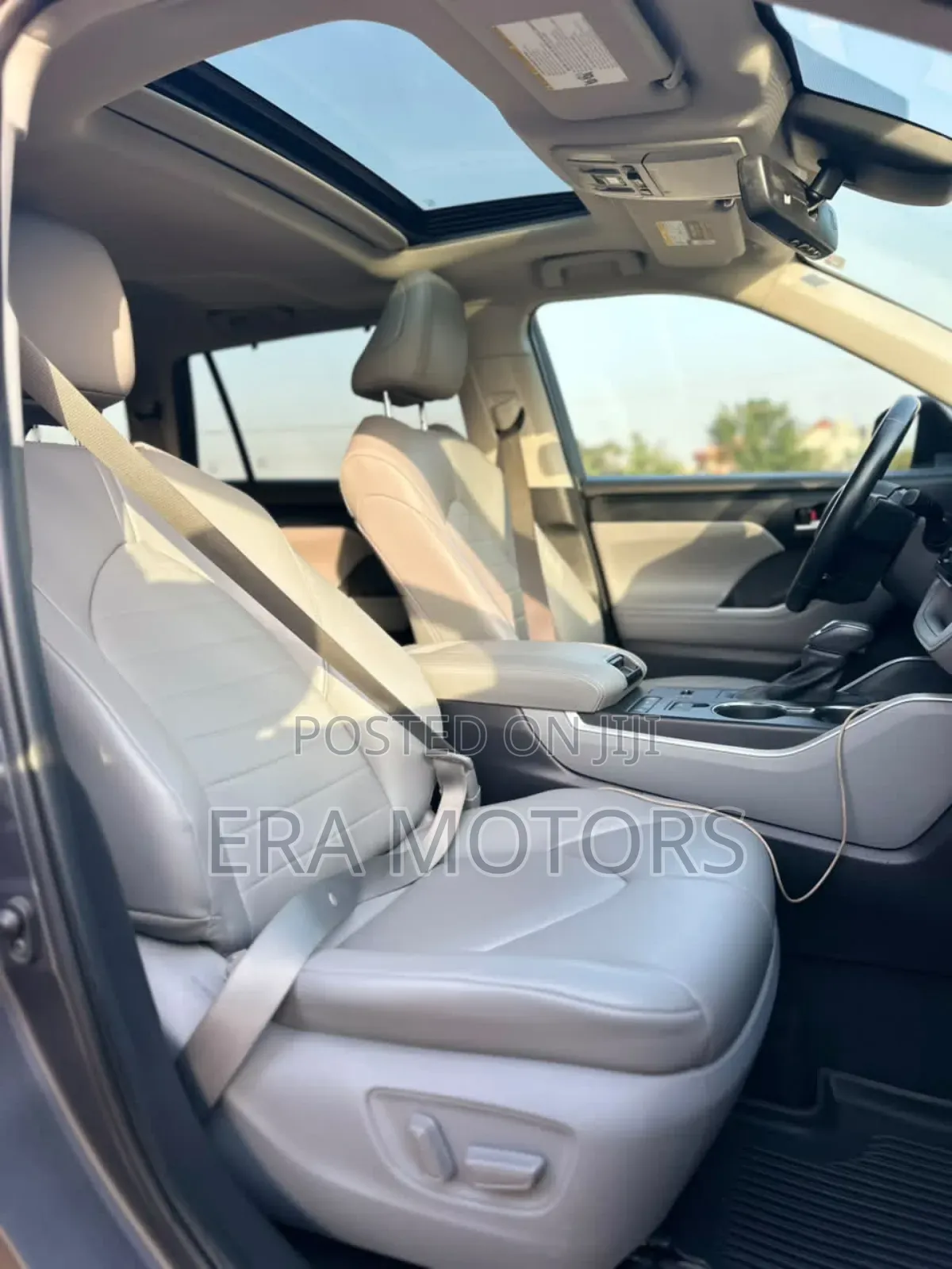 Toyota Highlander XLE 2022 Gray