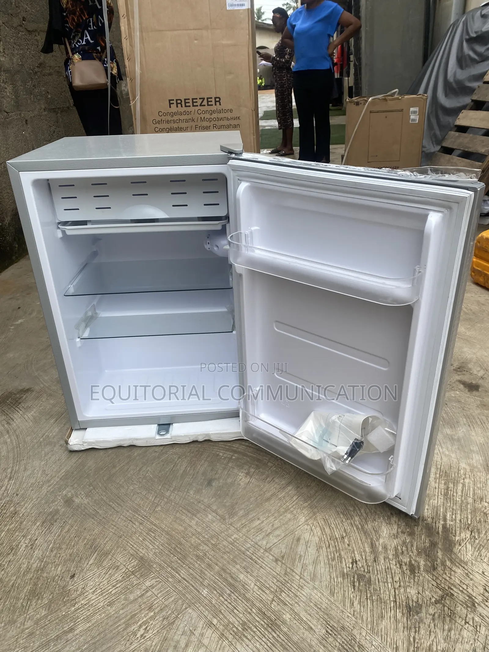 Glamstar GFR-90S-E 70l Refrigerator for Small Households