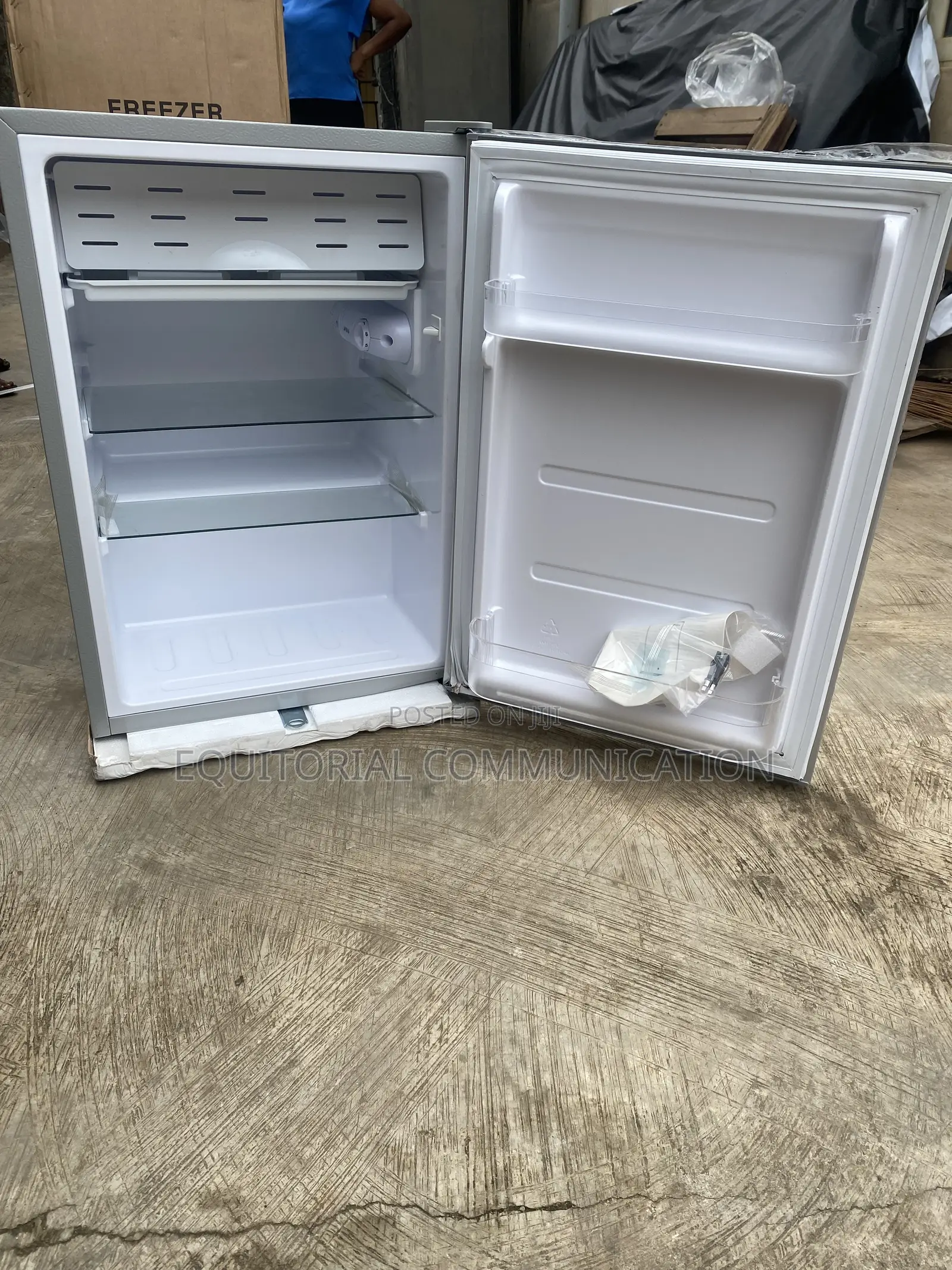 Glamstar 70L Convenient Food Storage Appliance