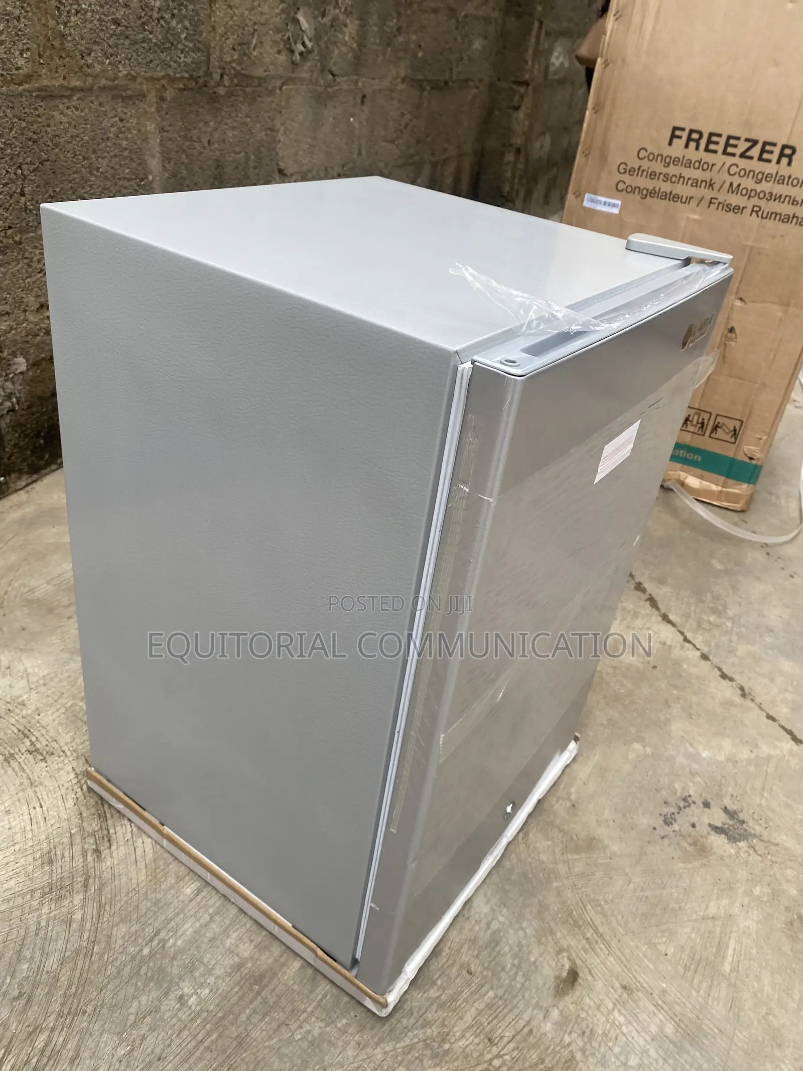 Glamstar 70L Compact Refrigeration Unit GFR-90S-E