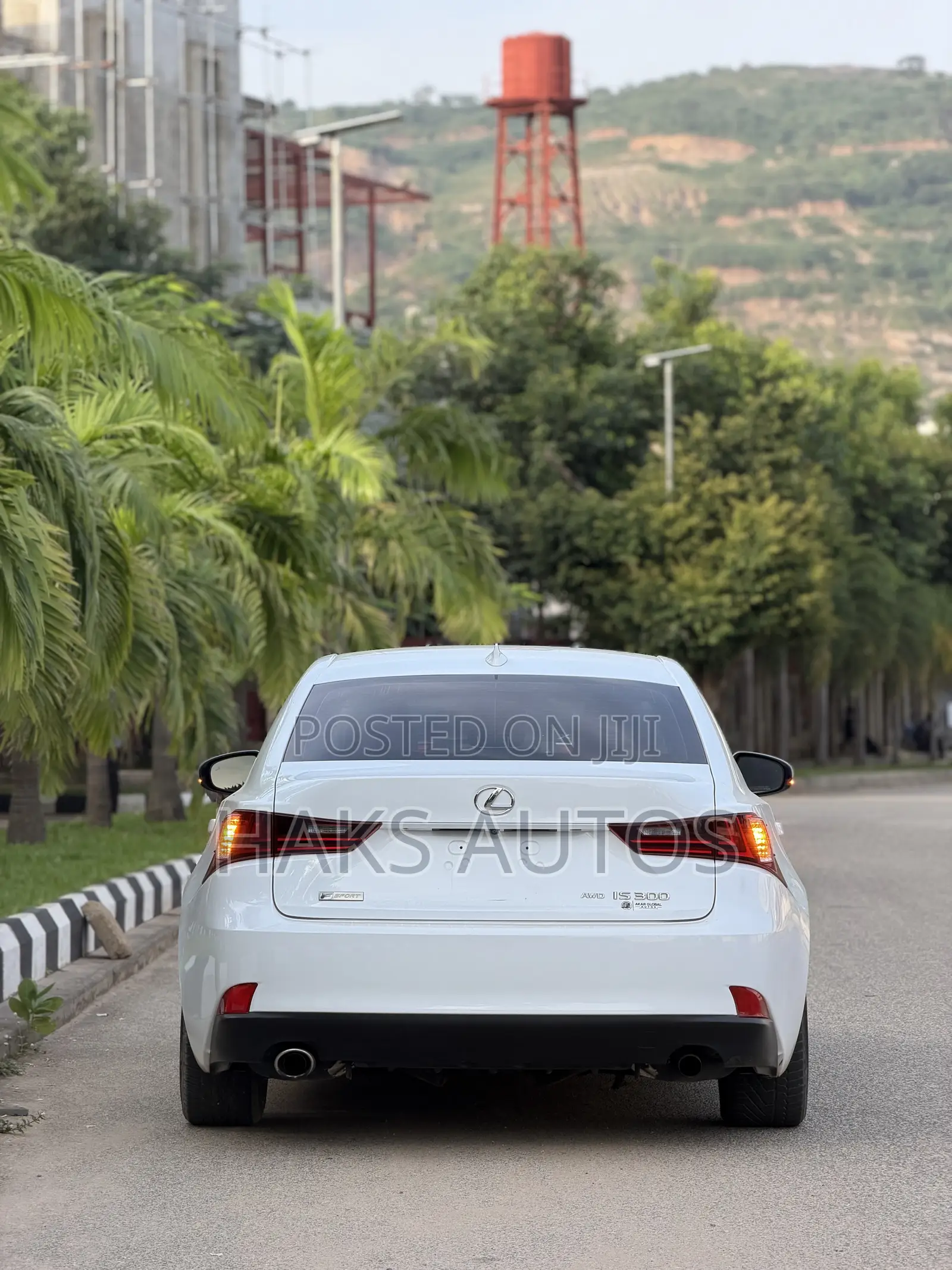 Lexus IS 300 AWD 2016 White