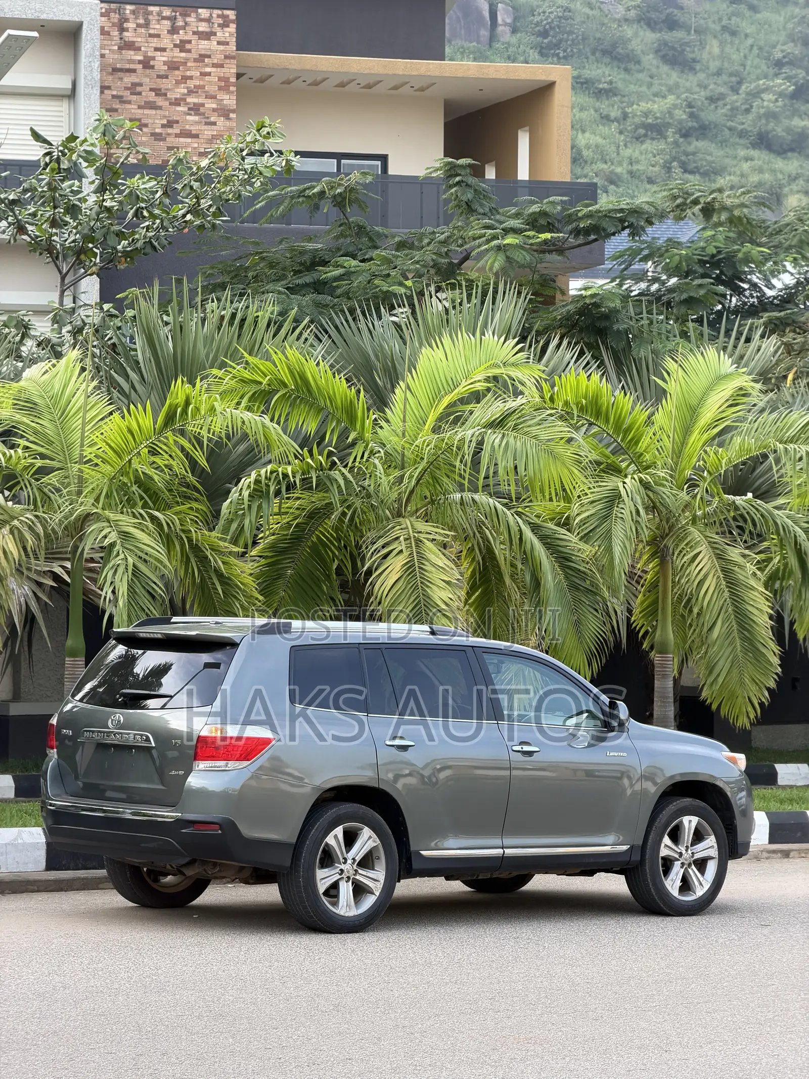 Toyota Highlander 2012 Gray