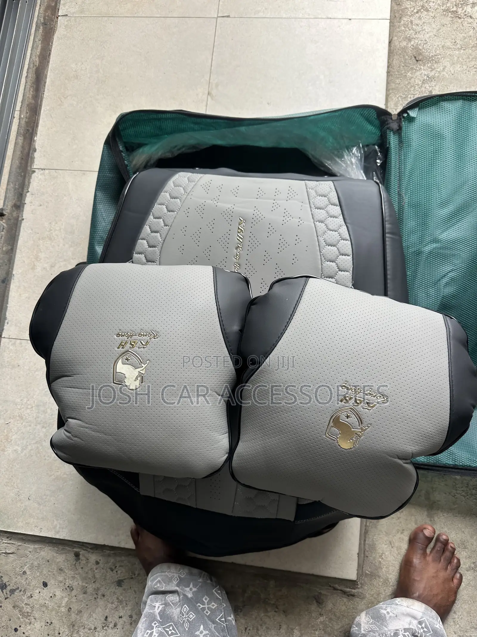 Universal Seat Cover Ash Black