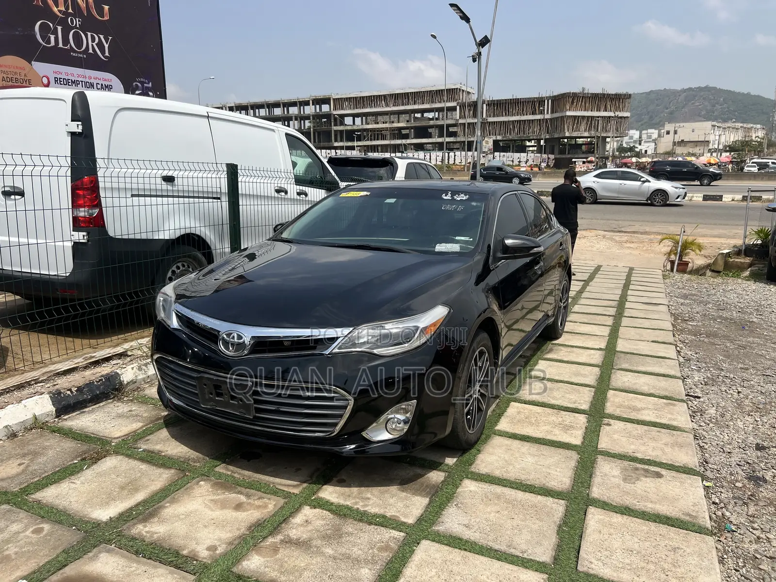 Toyota Avalon XLE Touring Sedan FWD (3.5L 6cyl 6A) 2013 Black