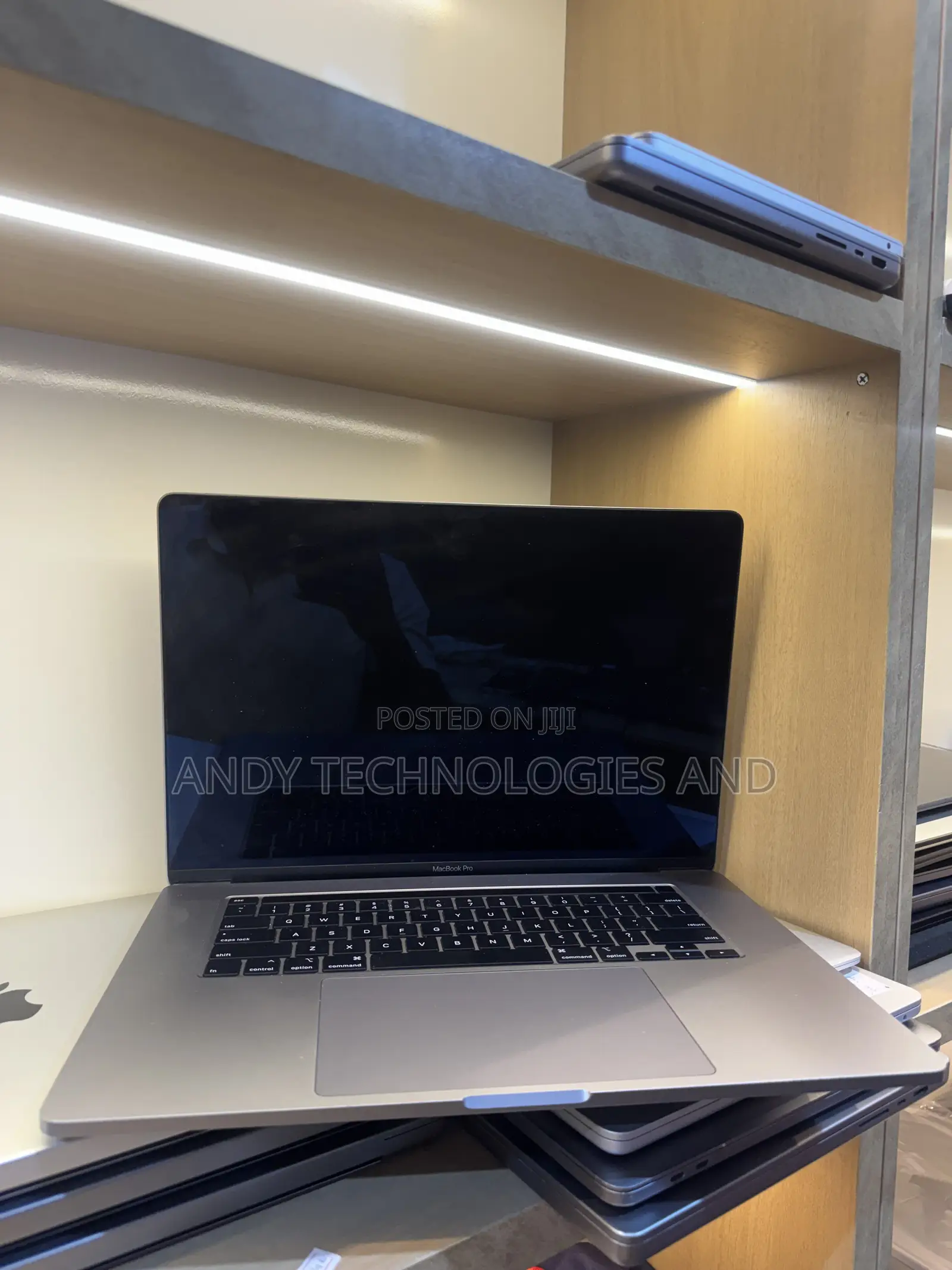 Laptop Apple MacBook Pro 2019 16GB Intel Core i7 SSD 512GB