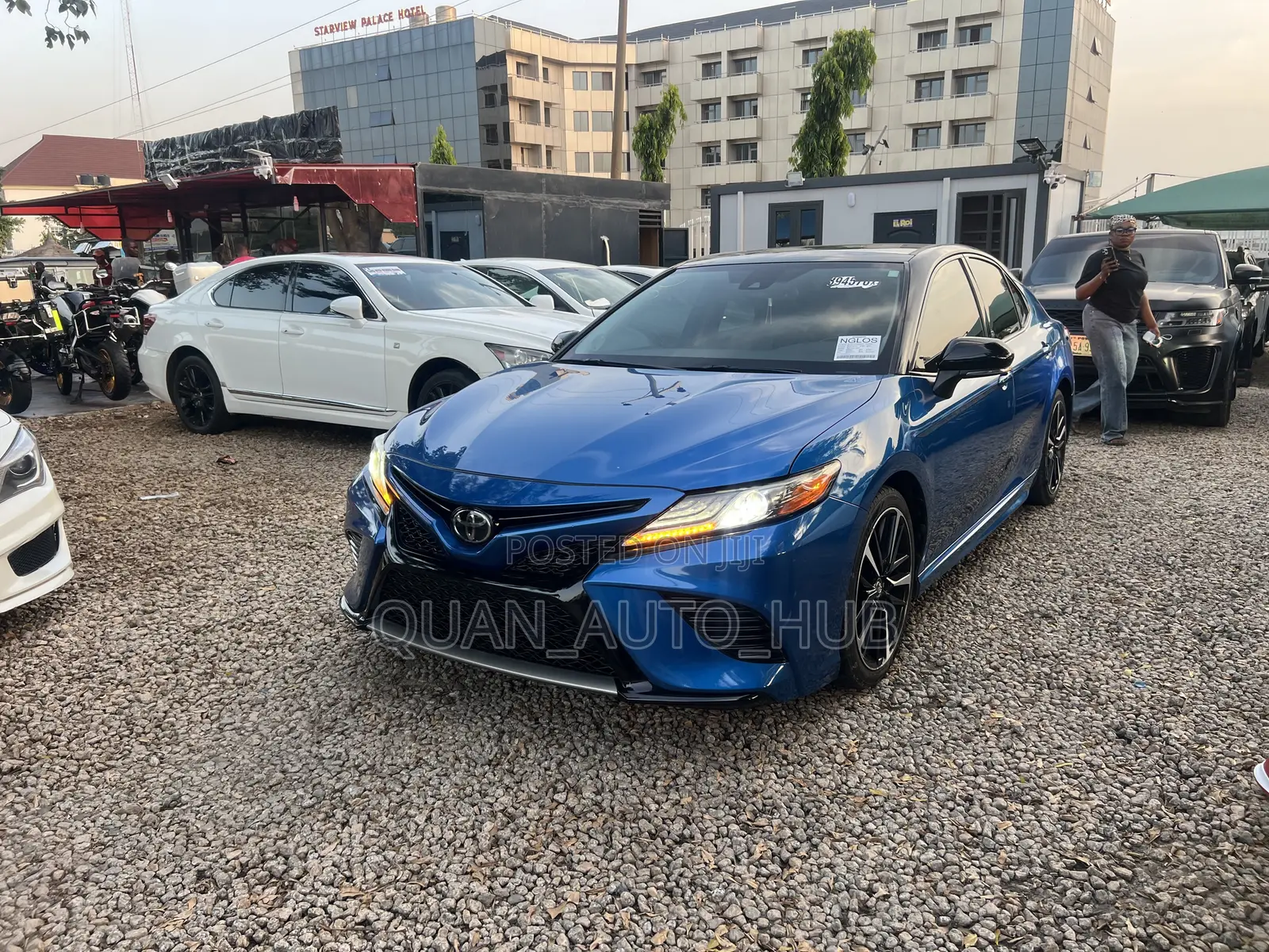 Toyota Camry XSE V6 (3.5L V6 8A) 2019 Blue