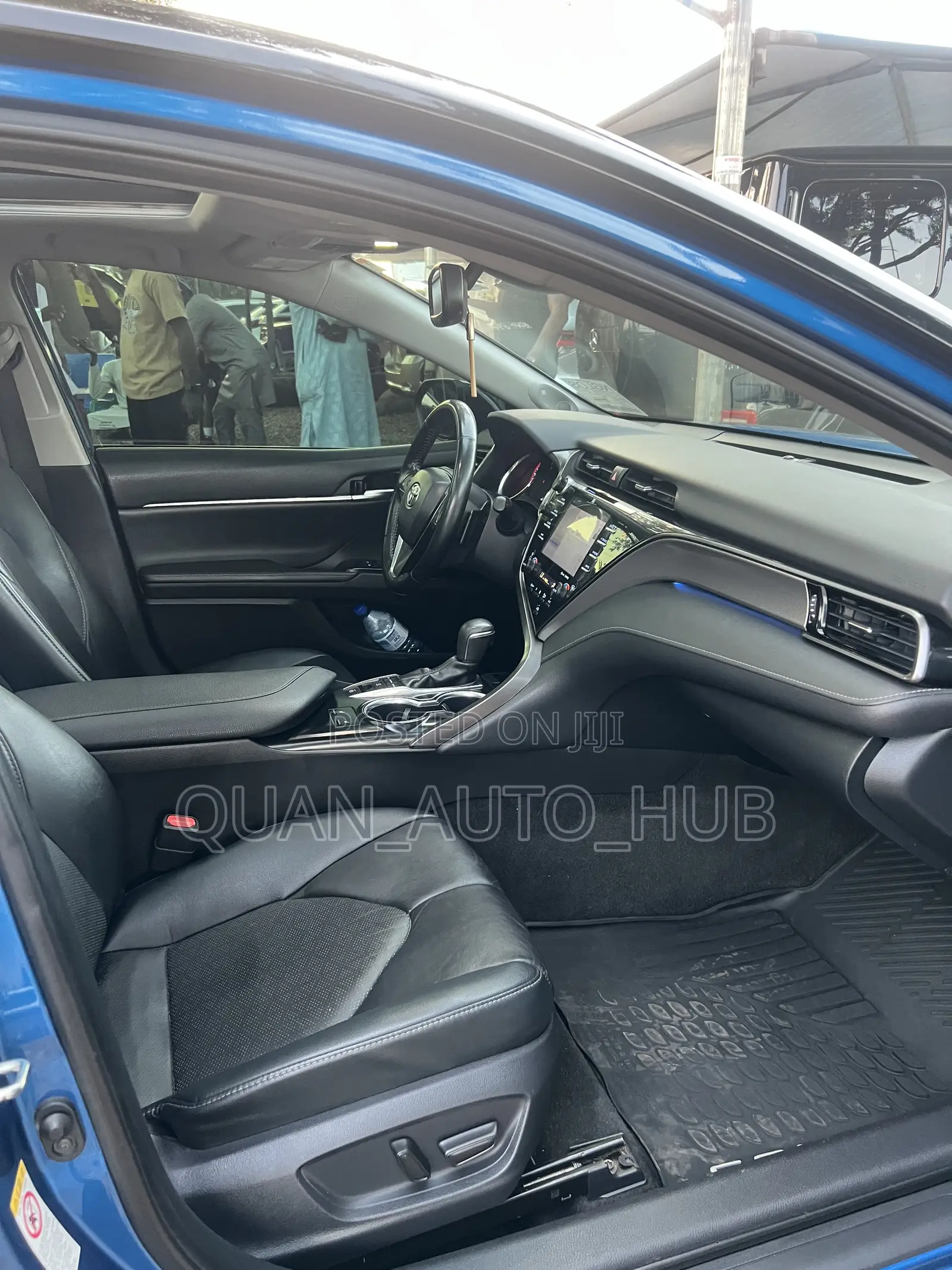 Toyota Camry XSE V6 (3.5L V6 8A) 2019 Blue