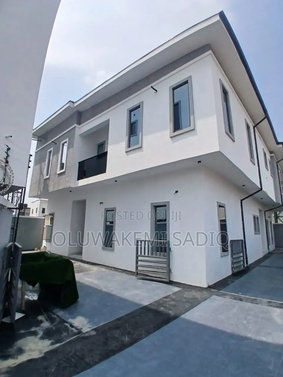 4bdrm Duplex in Opic Isheri for sale