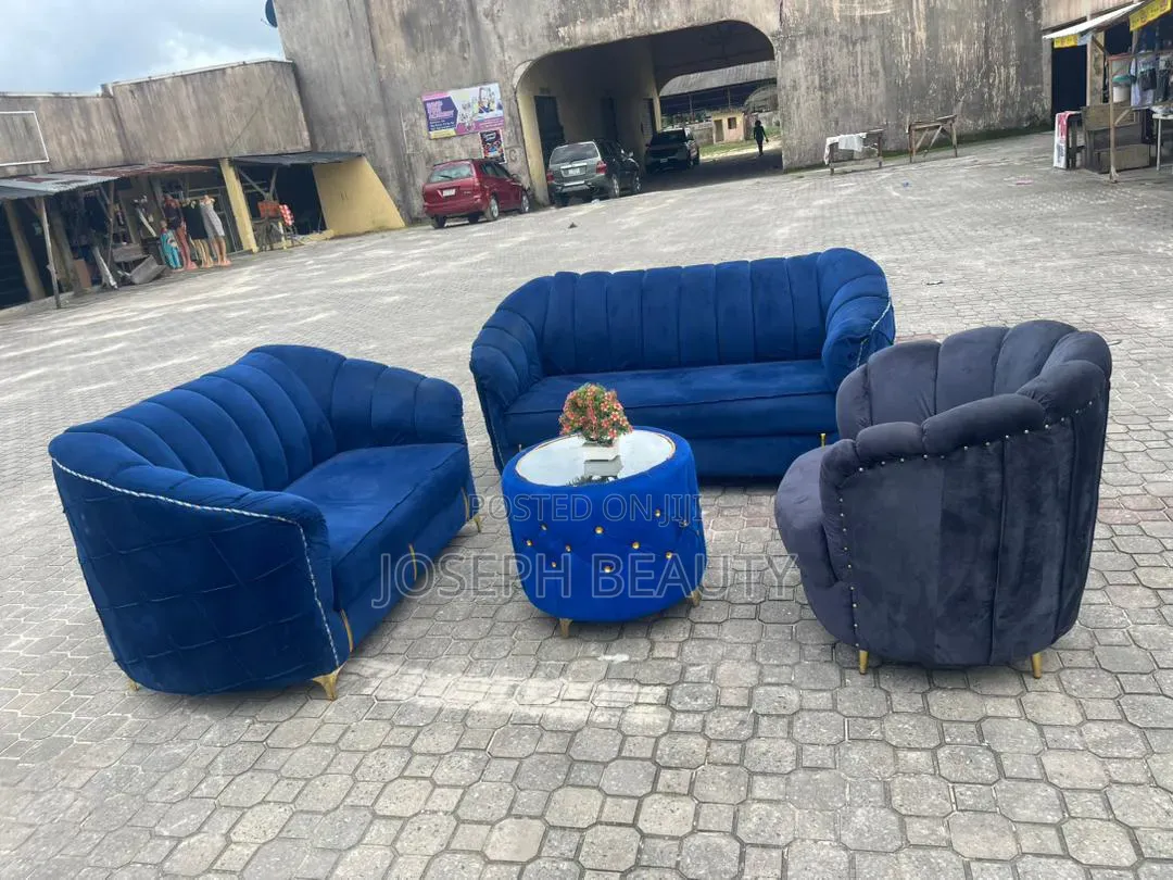 Beautiful Set of Chairs and Center Table