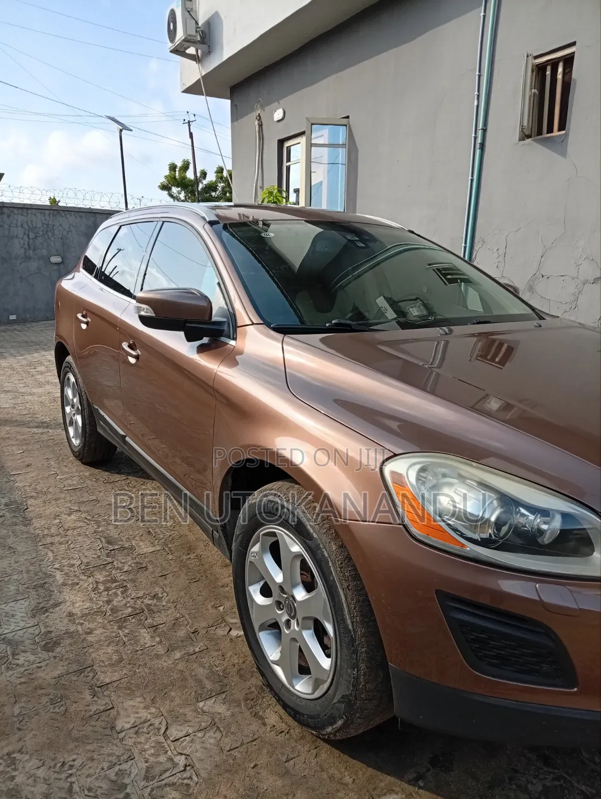 Volvo XC60 2012 Brown