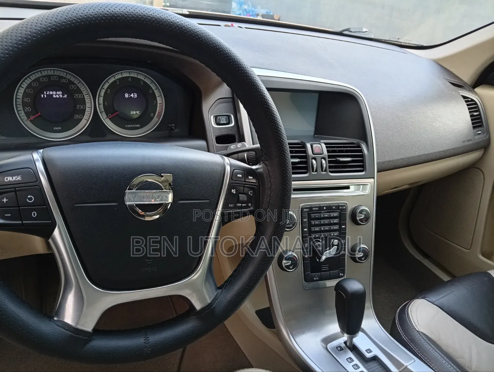 Volvo XC60 2012 Brown
