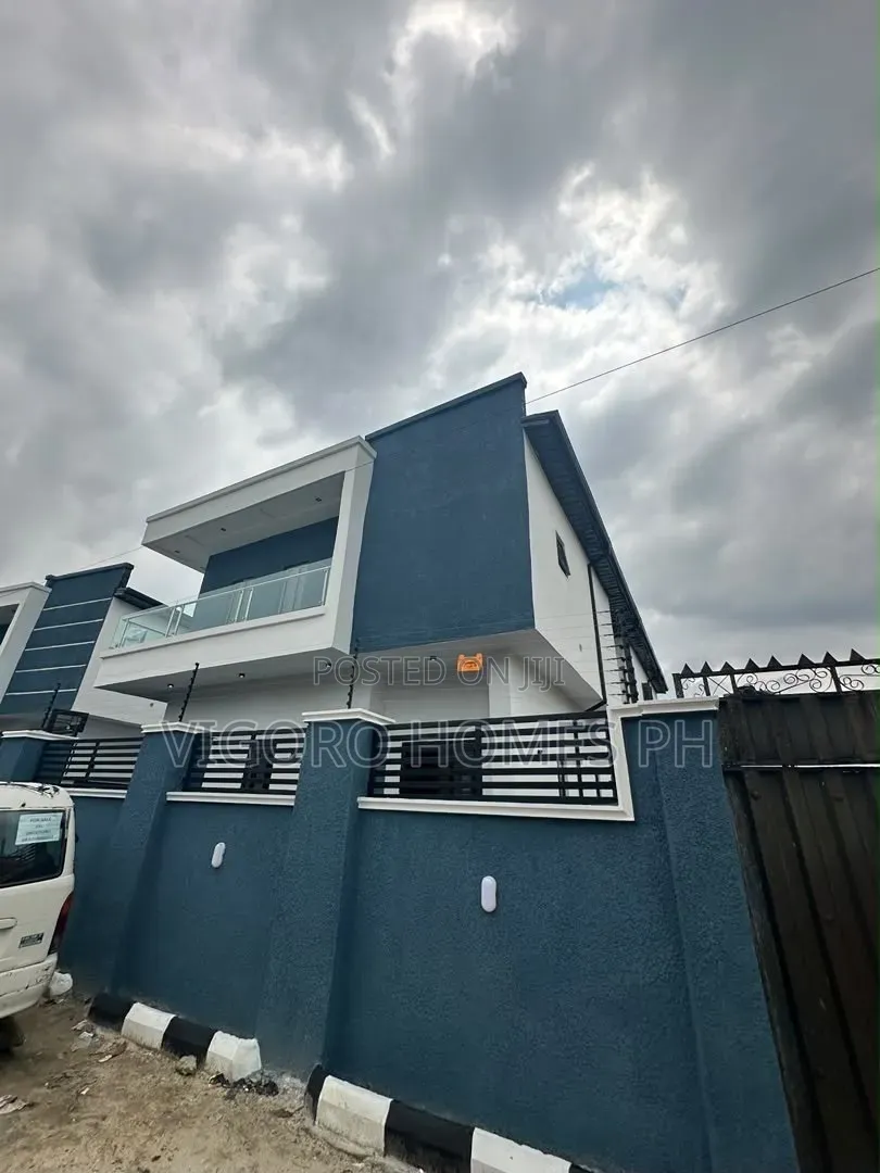 4bdrm Duplex in Akwaka, Port-Harcourt for sale