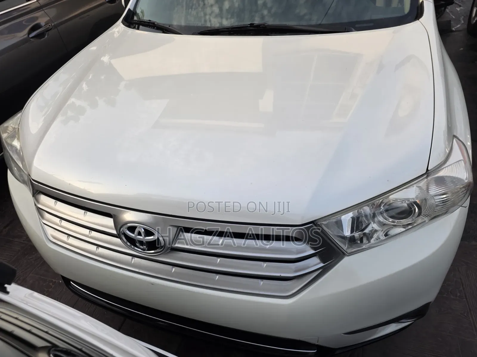 Toyota Highlander Limited 3.5l 4WD 2013 White