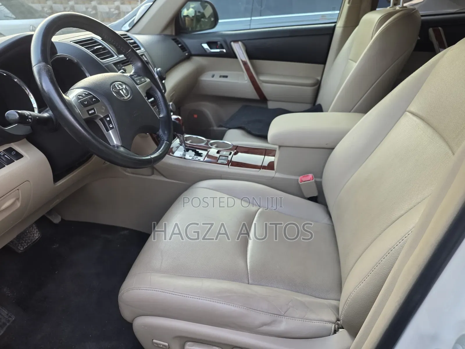 Toyota Highlander Limited 3.5l 4WD 2013 White