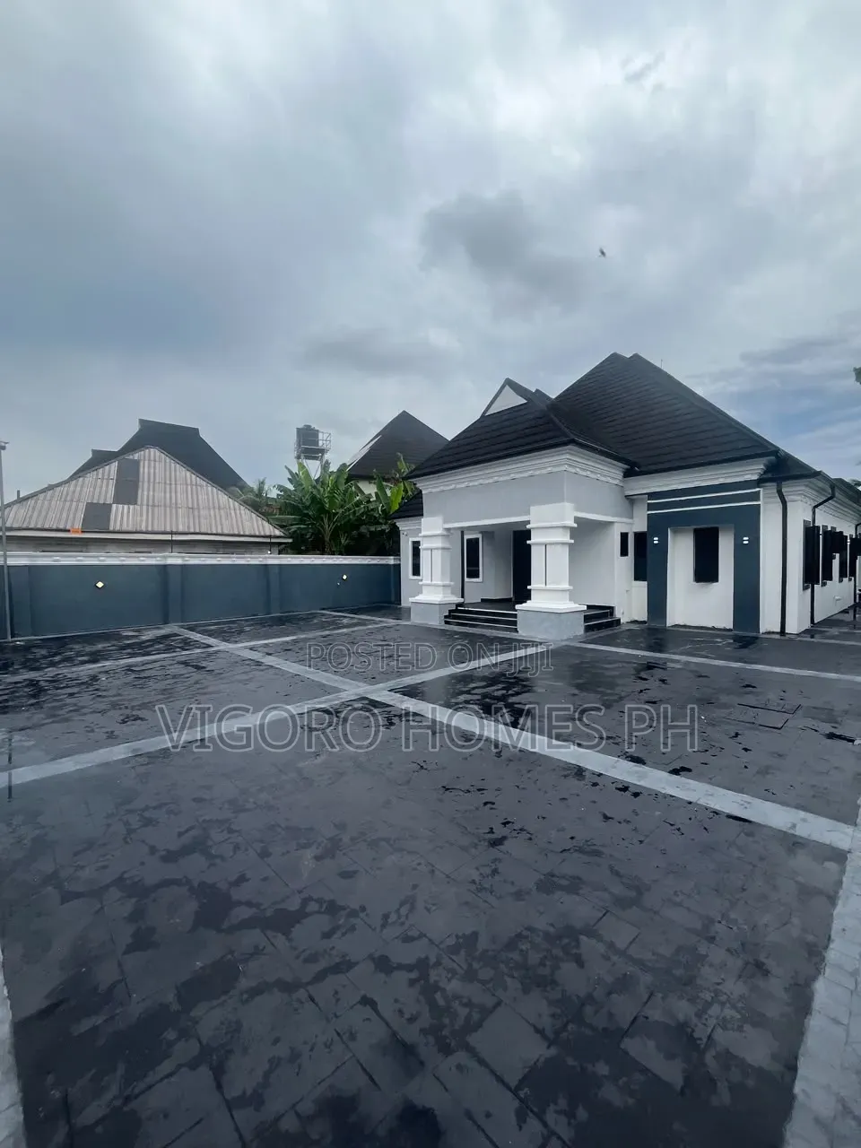 4bdrm Bungalow in Port-Harcourt for sale
