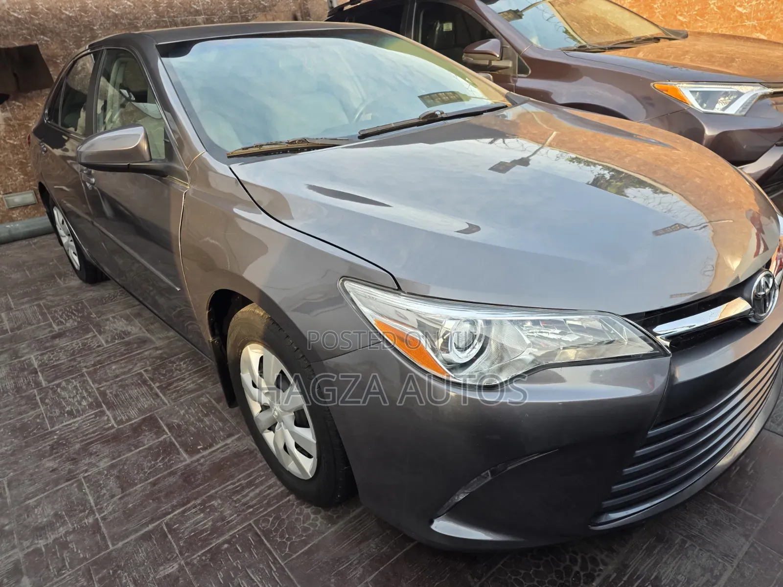 Toyota Camry LE 4dr Sedan (2.5L 4cyl 6A) 2016 Gray