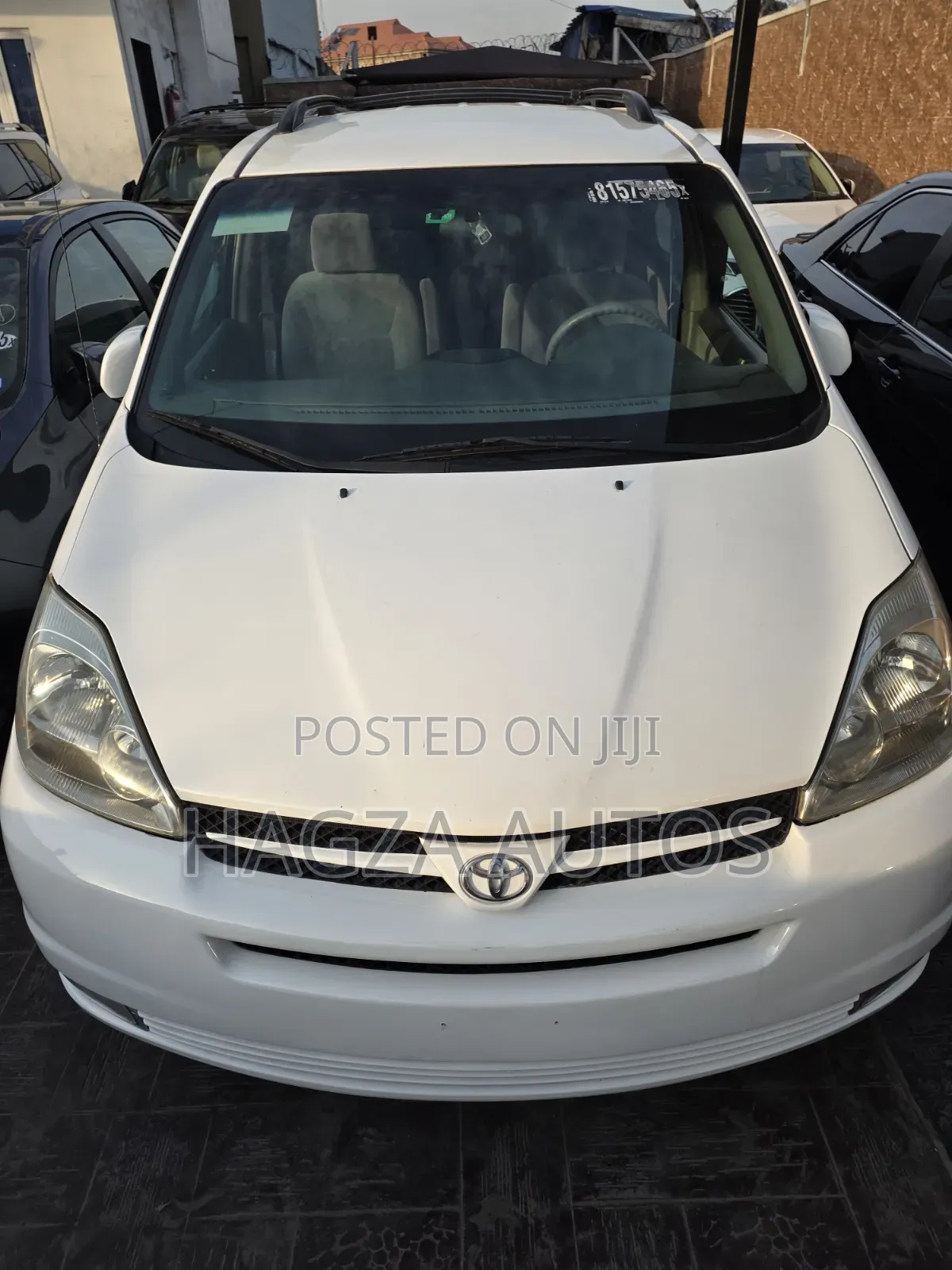 Toyota Sienna LE FWD 2006 White