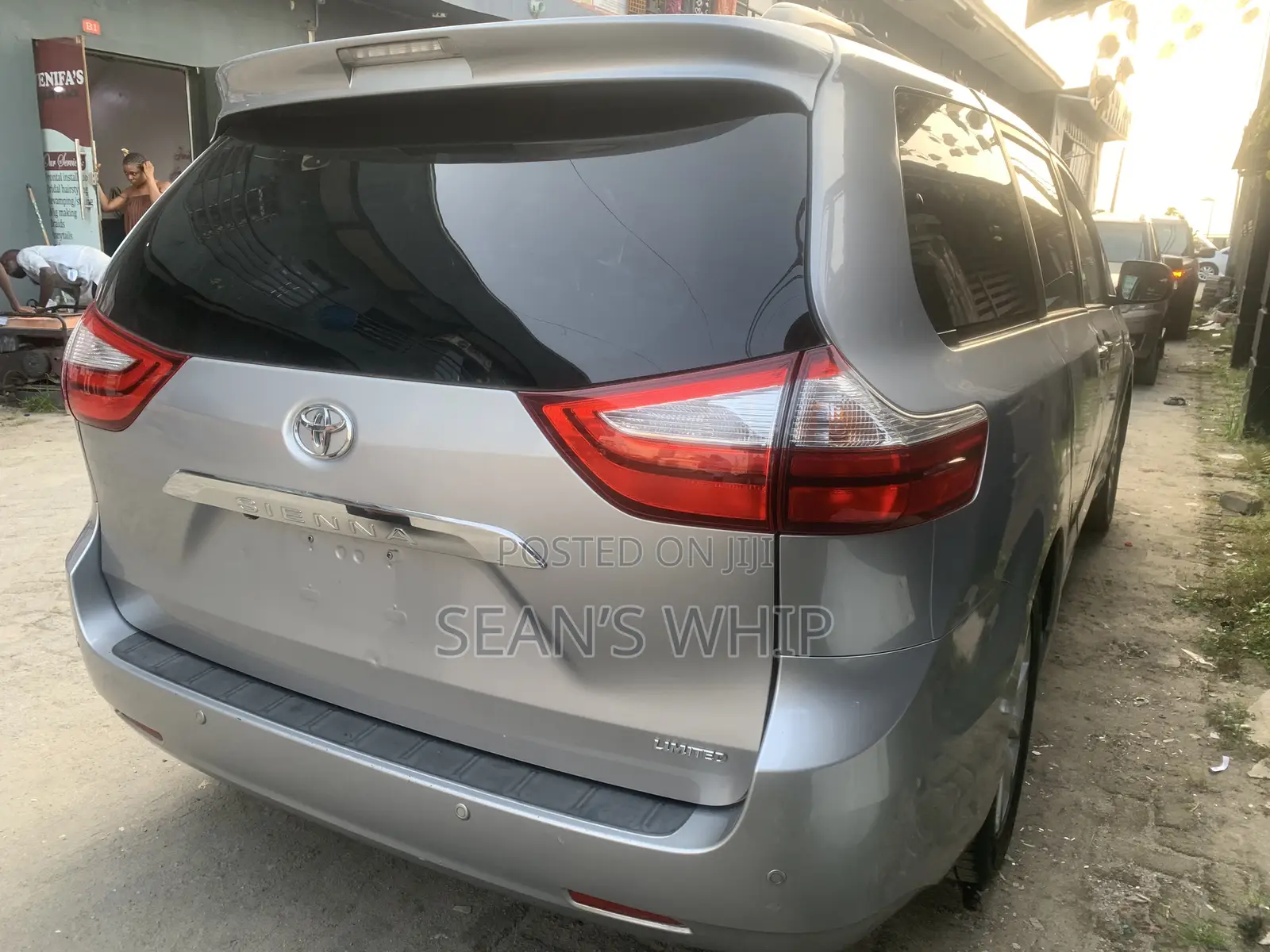 Toyota Sienna 2015 Silver