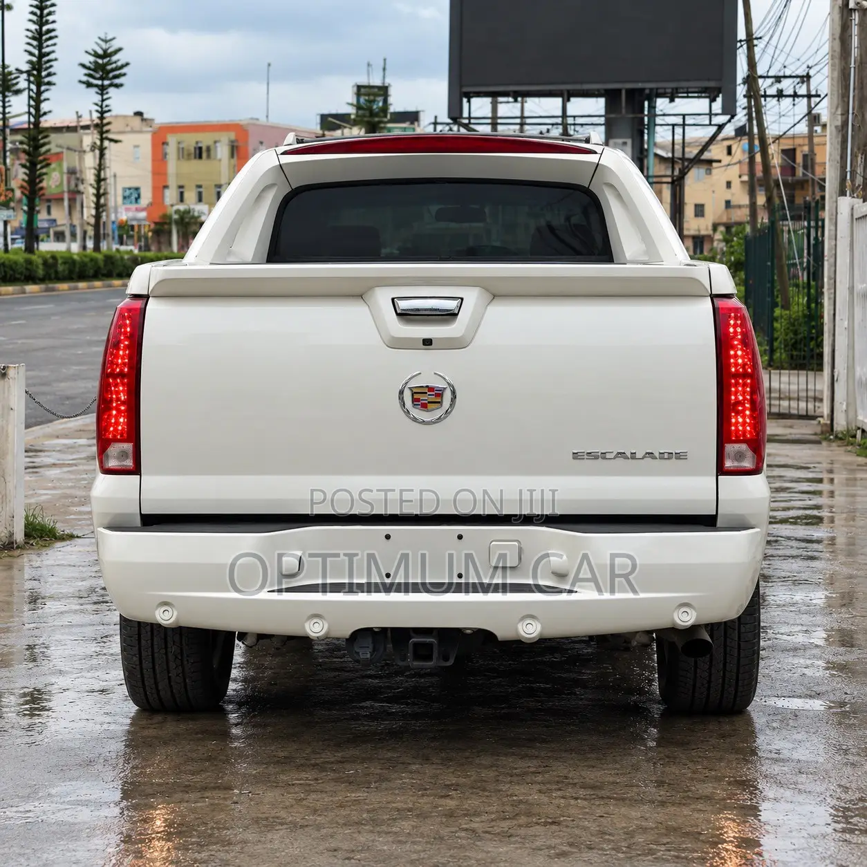 Cadillac Escalade 2013 White