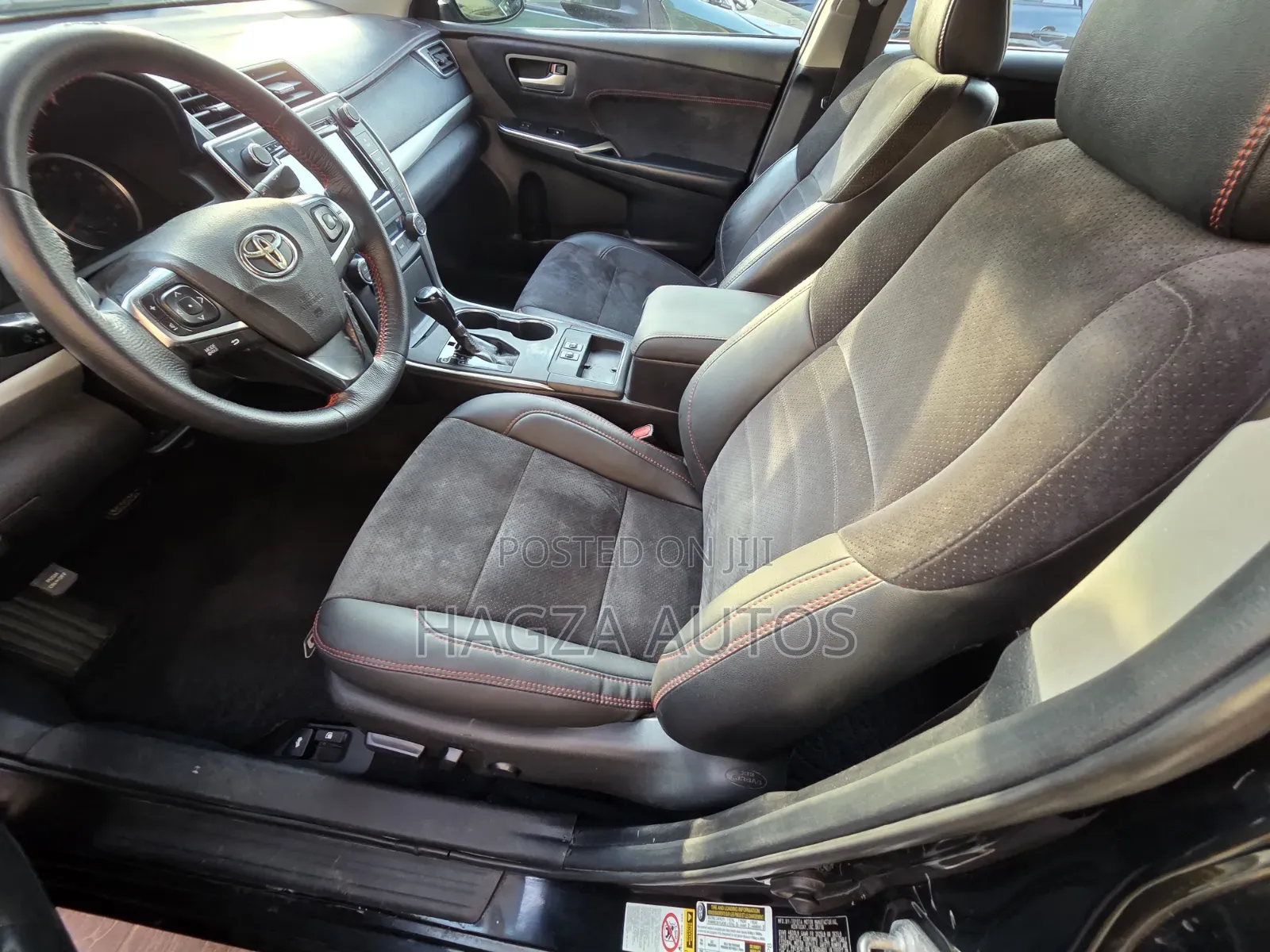 Toyota Camry SE 4dr Sedan (2.5L 4cyl 6A) 2017 Black