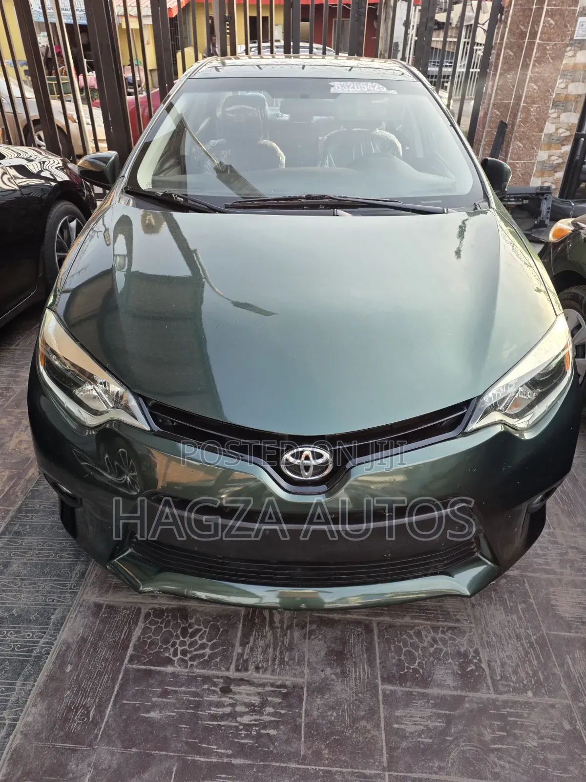 Toyota Corolla LE Premium 4dr Sedan (1.8L 4cyl CVT) 2014 Green