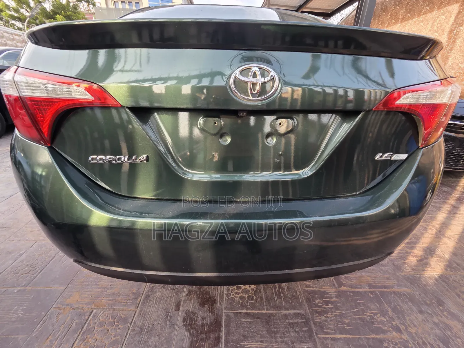 Toyota Corolla LE Premium 4dr Sedan (1.8L 4cyl CVT) 2014 Green