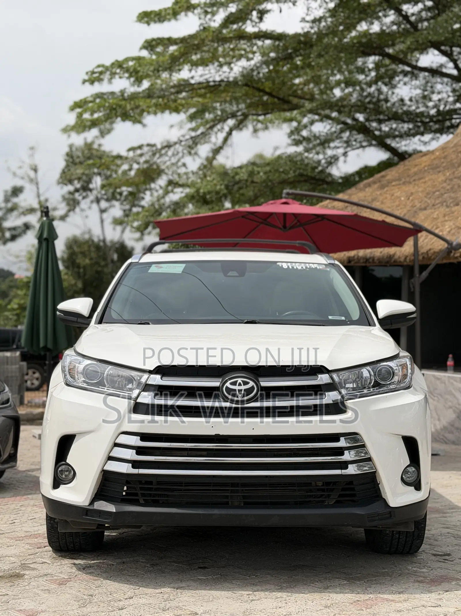 Toyota Highlander XLE 4x2 V6 (3.5L 6cyl 8A) 2018 White