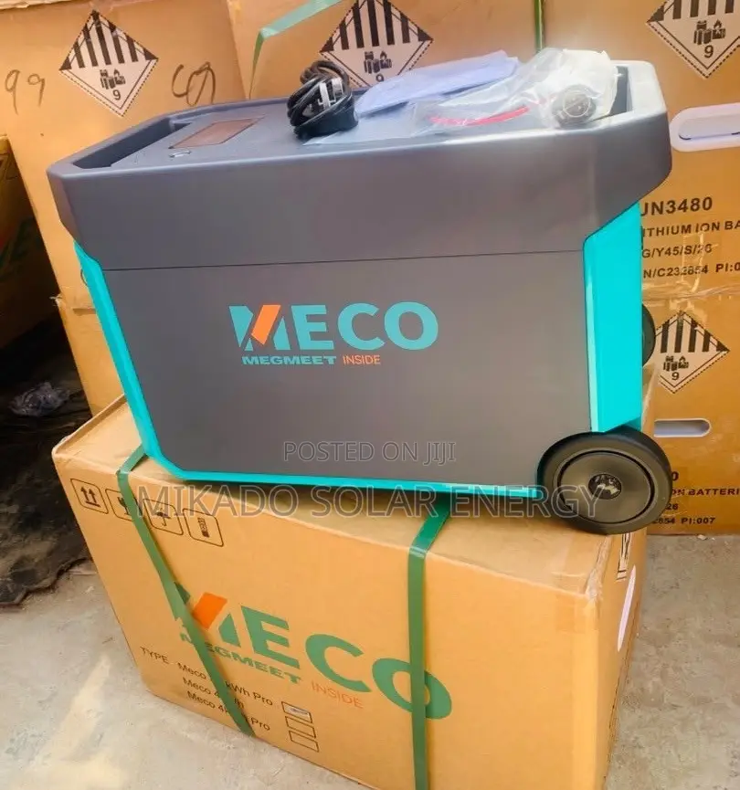 MECO 3.6kWh Pro Solar Power Station 3000W Output Portable Backup