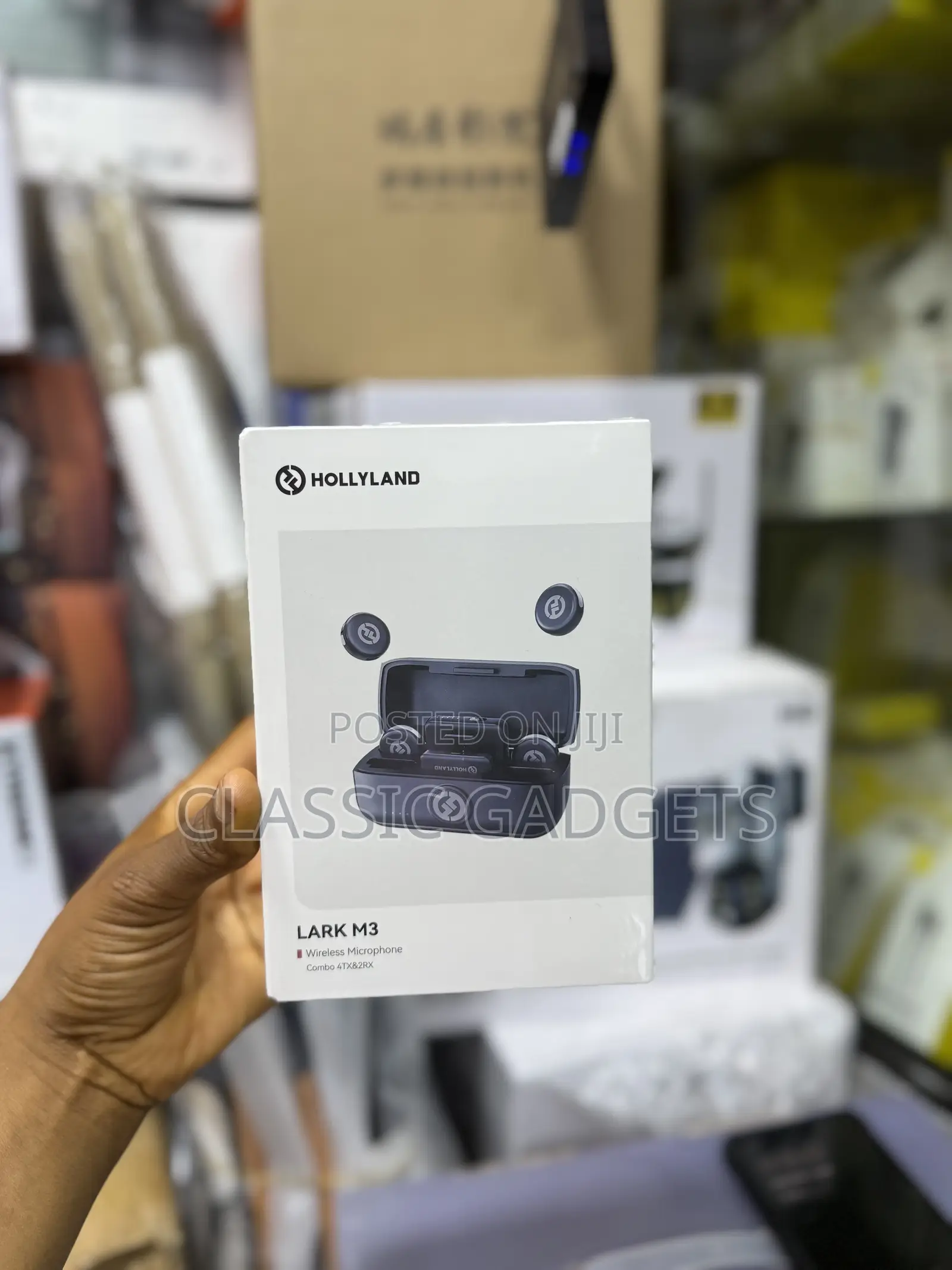 Hollyland LARK M3 4TX+Camera RX+USB-C RX 4 Persons Wireless Microphone