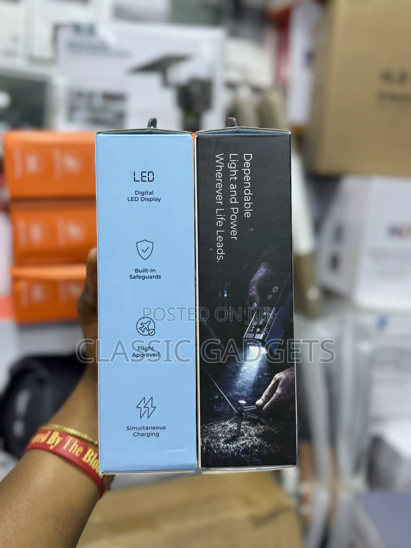 Powerology Energie 27000Mah Laptop Power Bank With AC Outlet